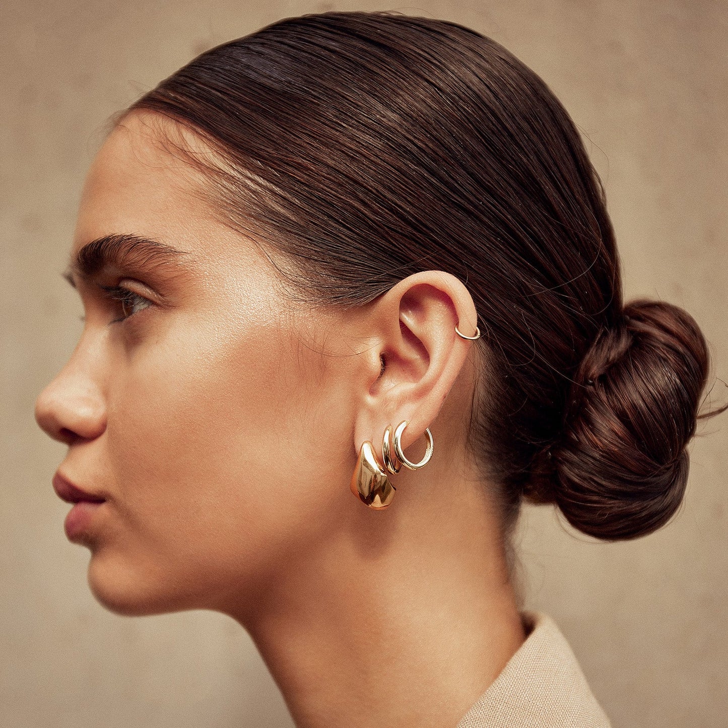 Arms Of Eve - Jett Hoop Earrings - Gold