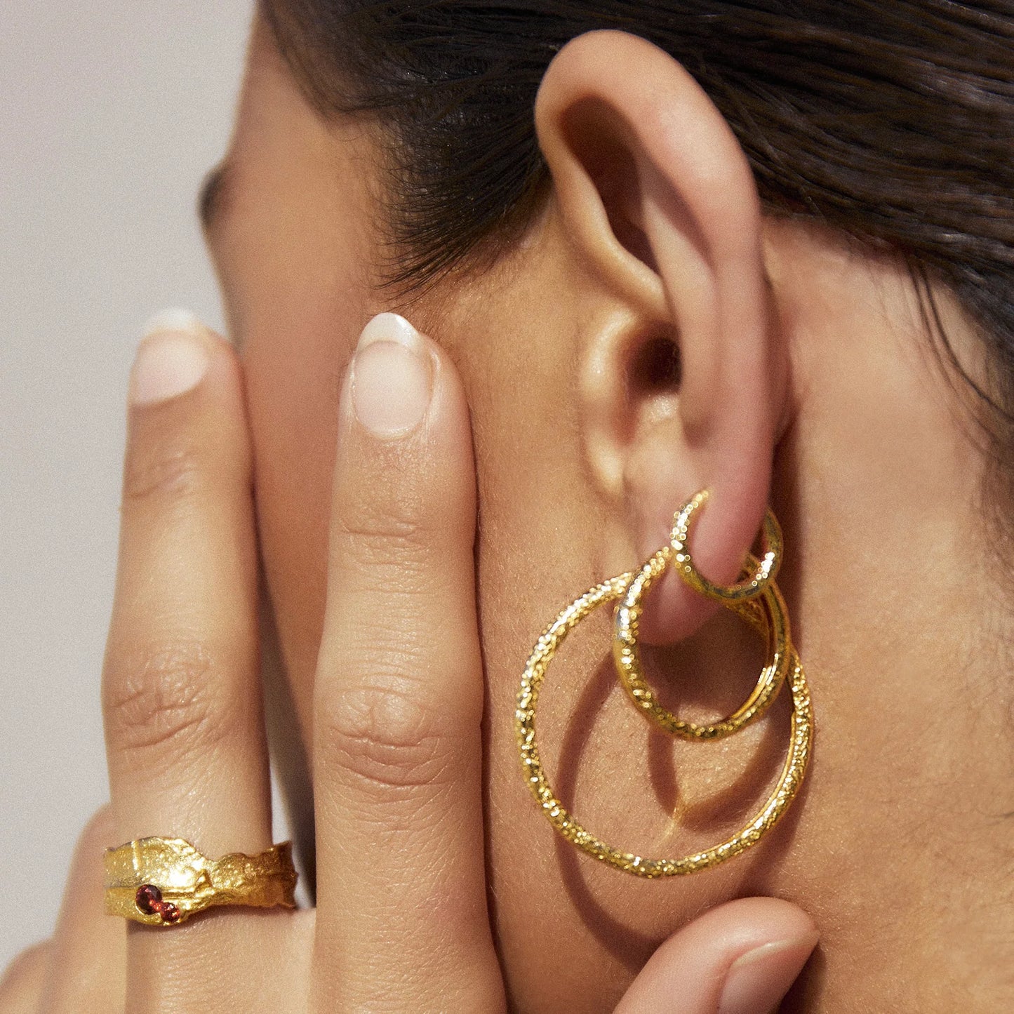 Arms Of Eve - Arabella Hoop Earrings - Gold