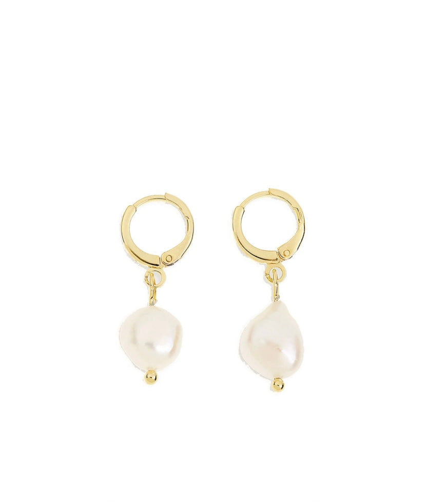 Arms Of Eve - Cosette Freshwater Pearl Hoop Huggies - Gold