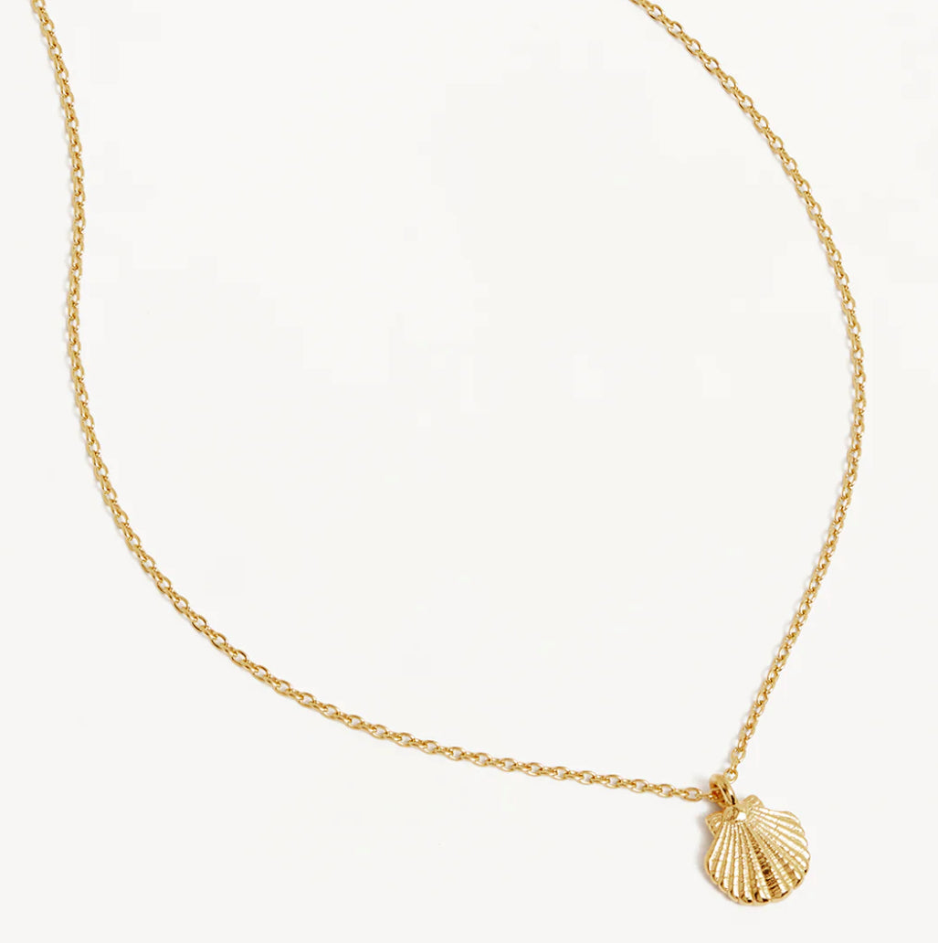 By Charlotte - By The Shore Shell Necklace - Gold
