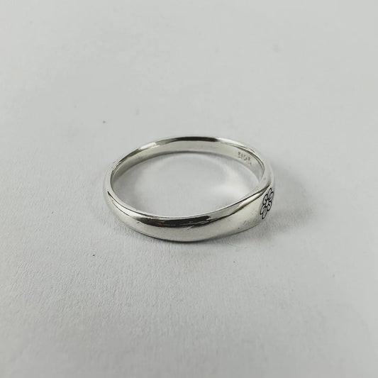 Dead Ivy - Flower Stacker Ring