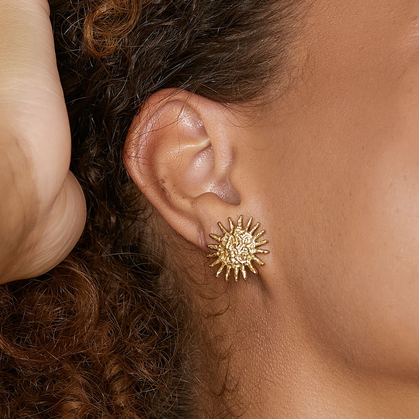 Arms Of Eve - Magnolia Earrings - Gold