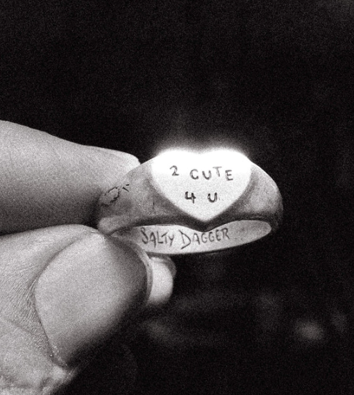 Salty Dagger - Little Heart Ring