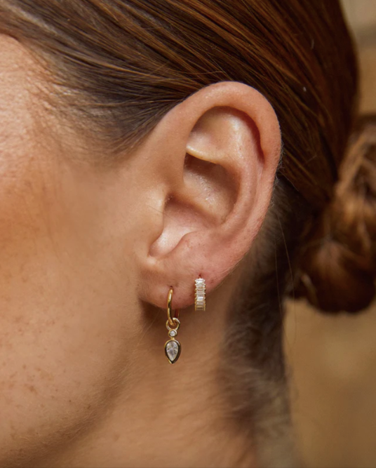 Arms of Eve- Khloe Gold Earrings - Stone