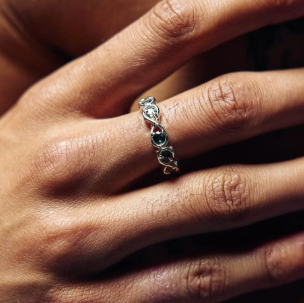 Lox & Chain - Needles Ring Moss