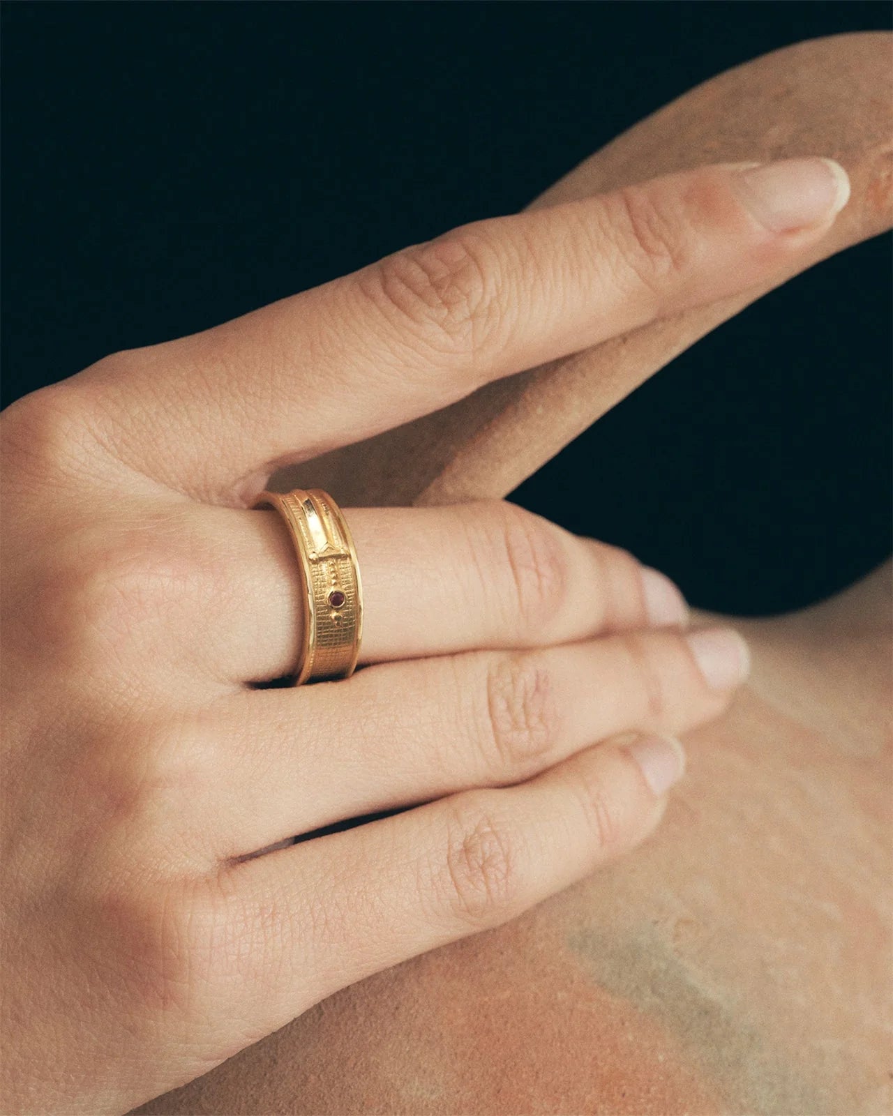 Temple of the Sun - Valor Ring Ruby - Gold
