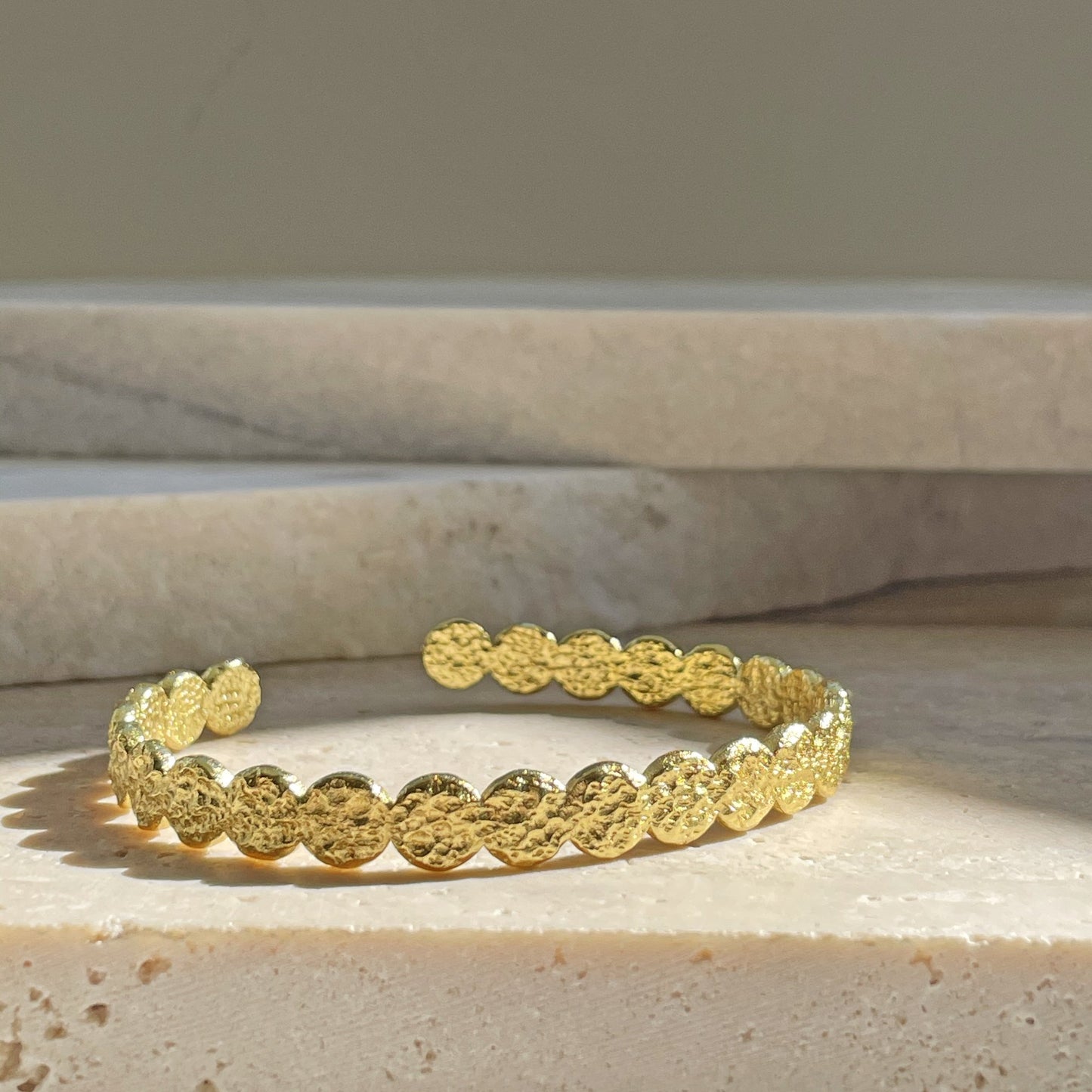 Arms Of Eve - Olsen Cuff - Gold