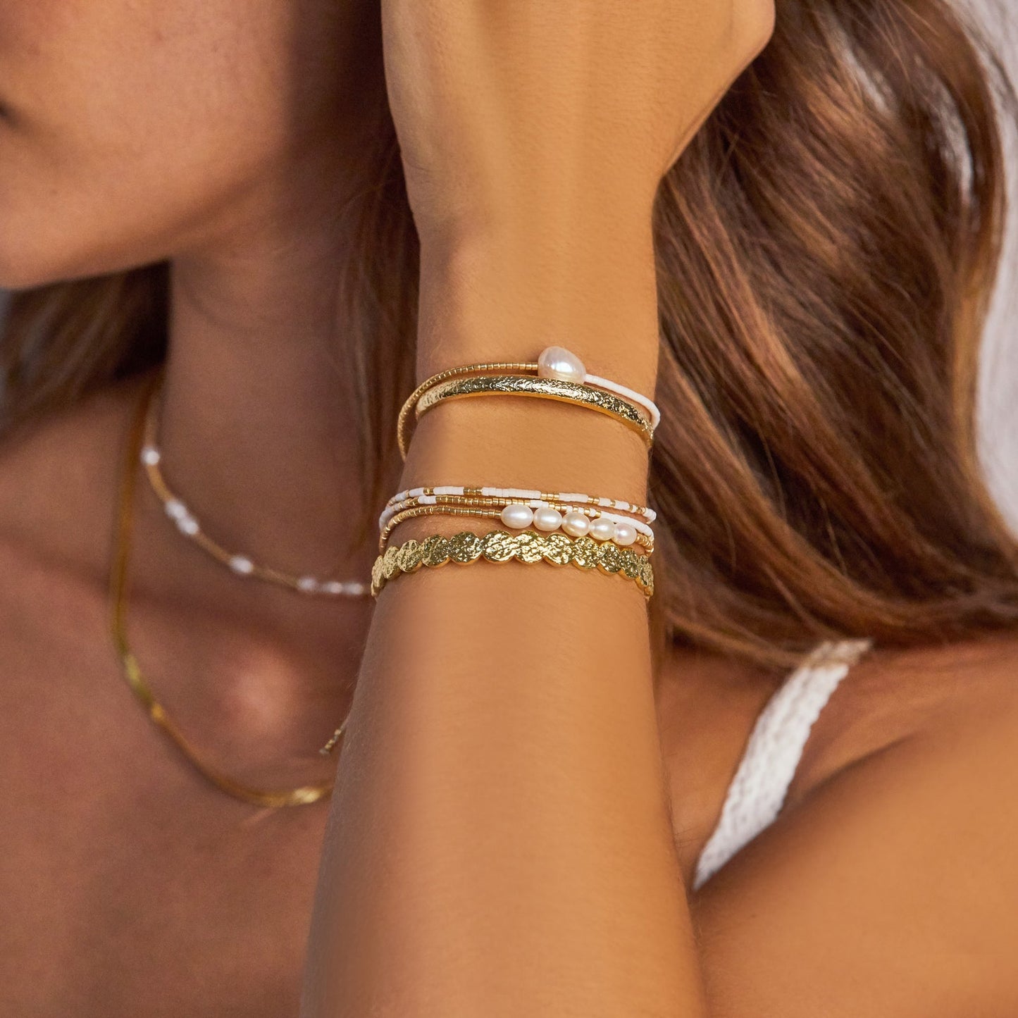 Arms Of Eve - Stevie Cuff - Gold