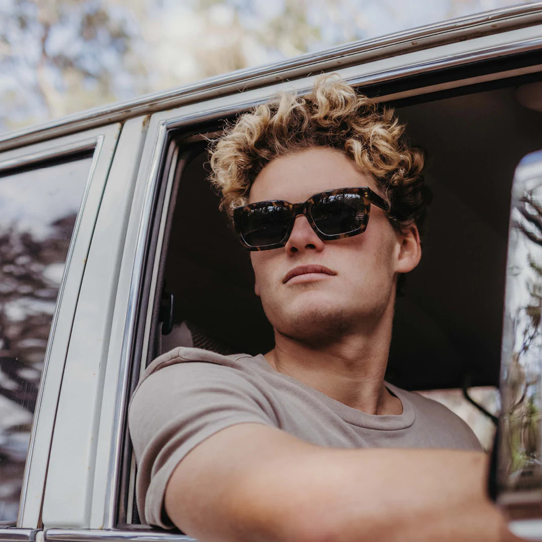 Otis - Valentine - Eco Sahara Havana / Grey Polarised