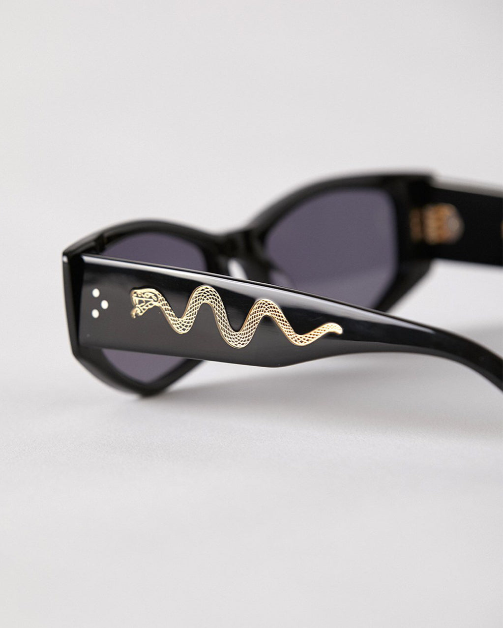 Epokhe - Guilty - Black Polished/Black