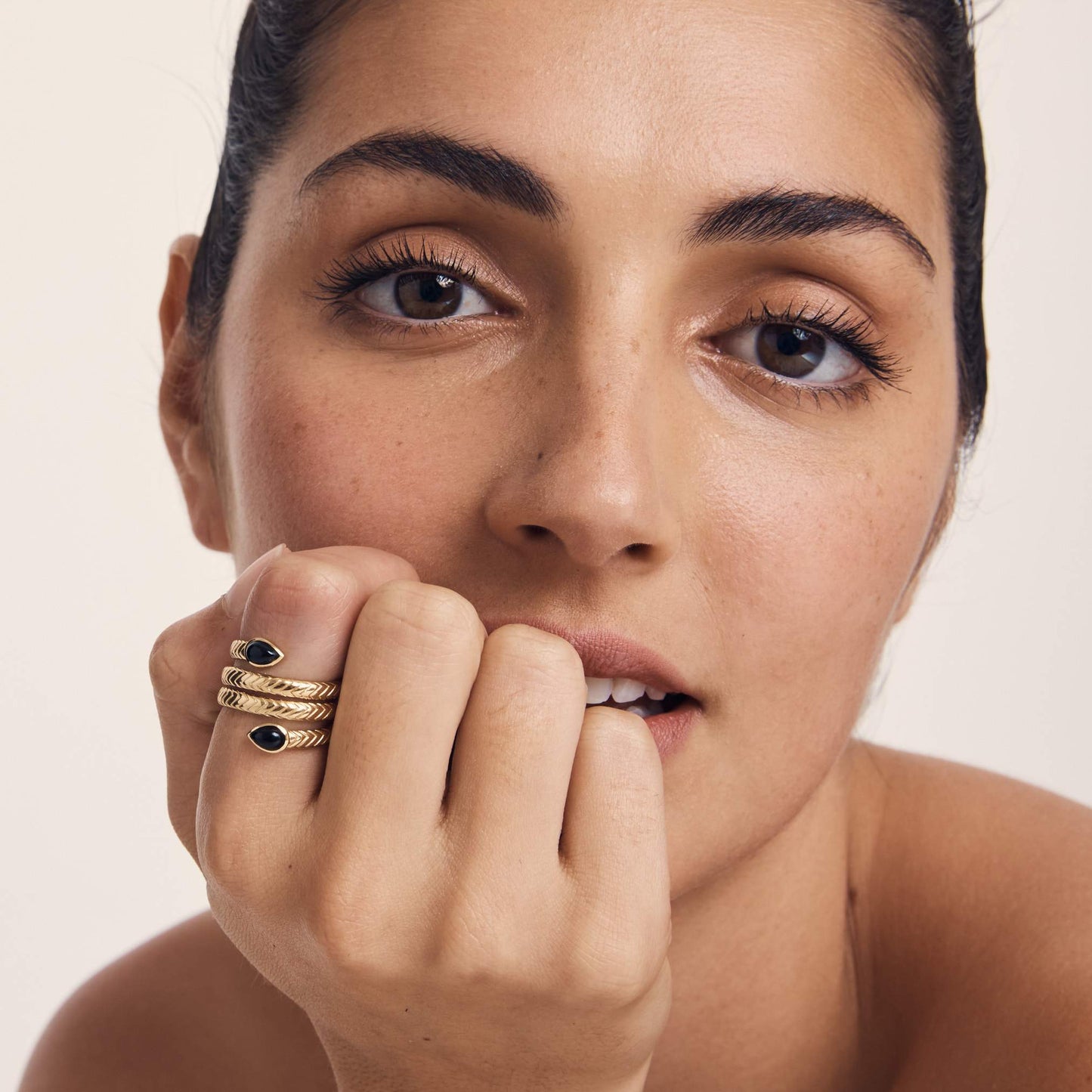 Metis - Ring Onyx Gold