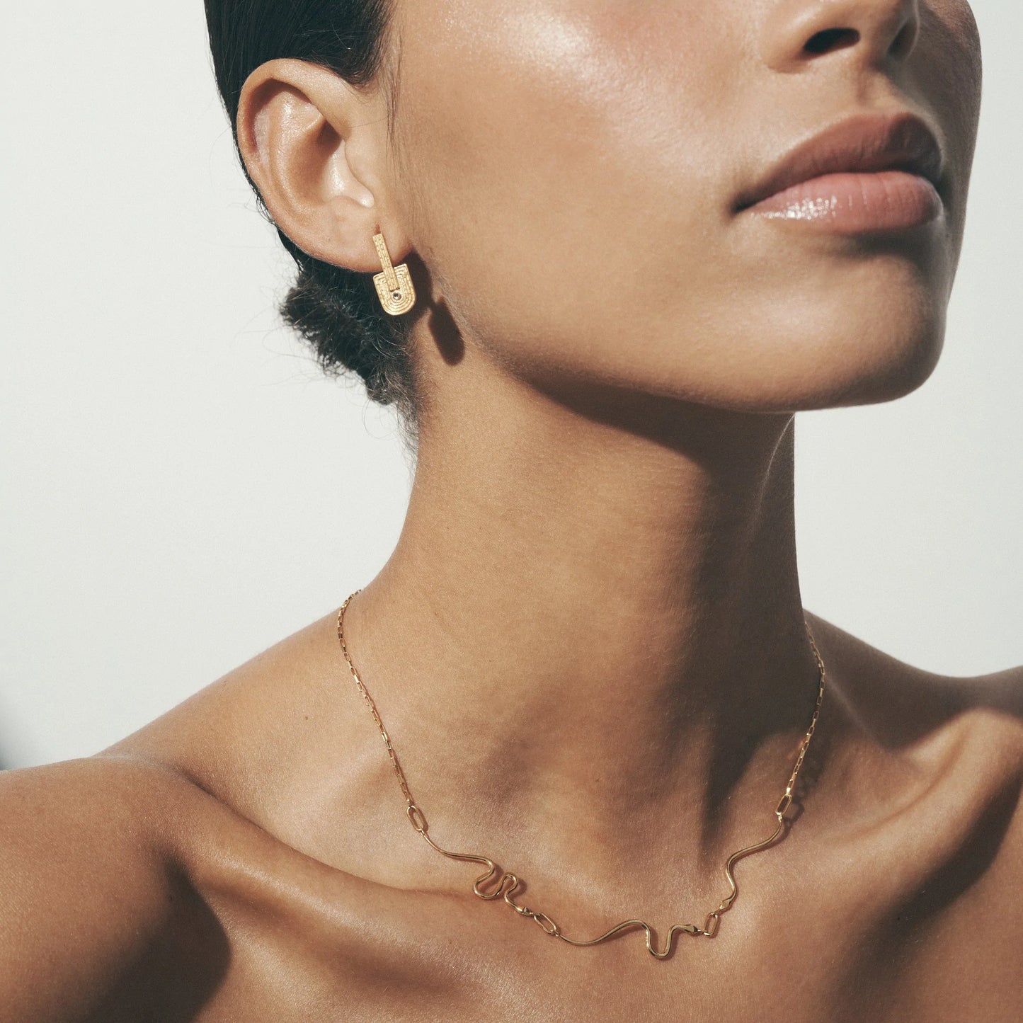 Temple Of The Sun - Sibilant Necklace - Gold