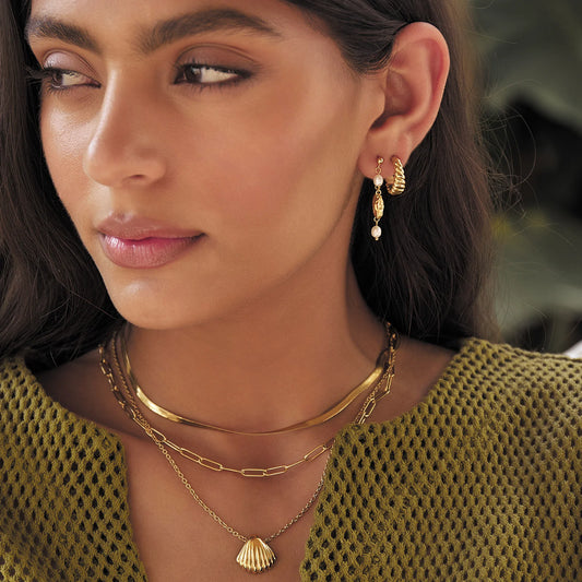 Arms Of Eve - Mimi Pearl Earrings - Gold