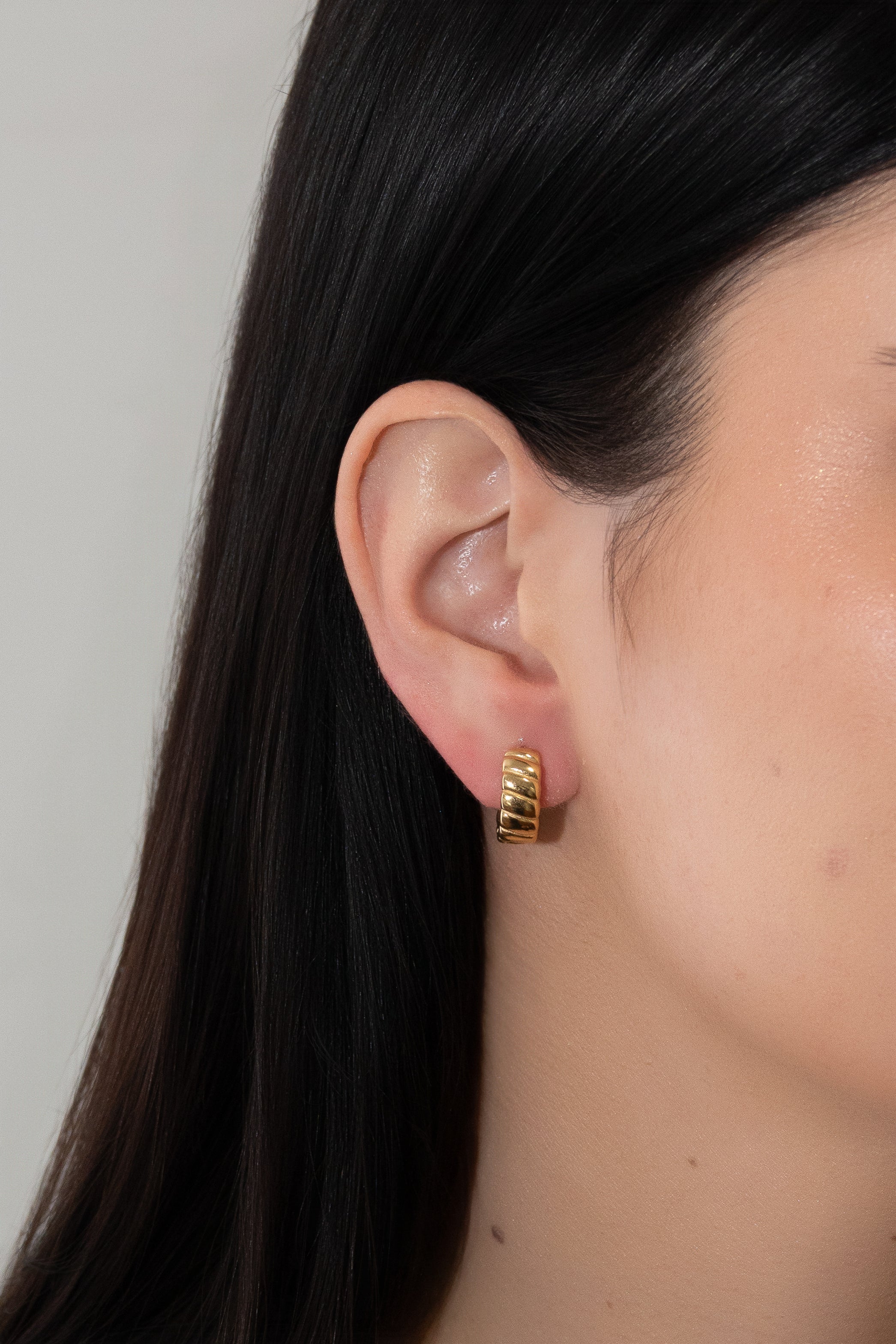 One Day In May - Billie Earrings - Gold