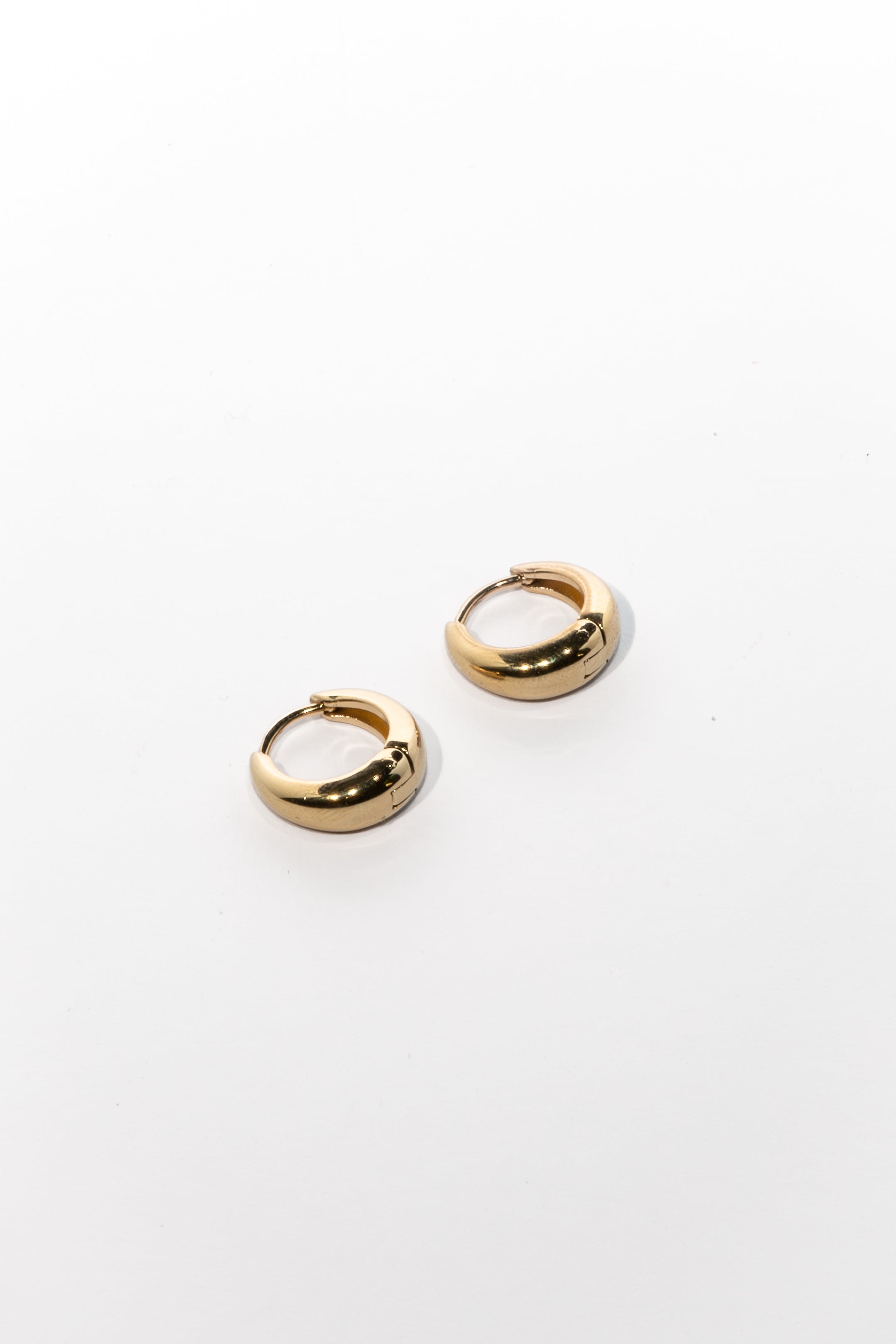 One Day In May - Alegra Earrings - Gold