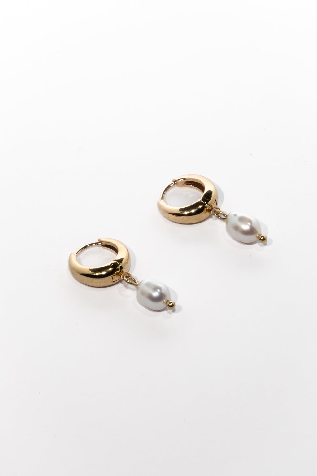 One Day In May - Avril Earrings - Gold