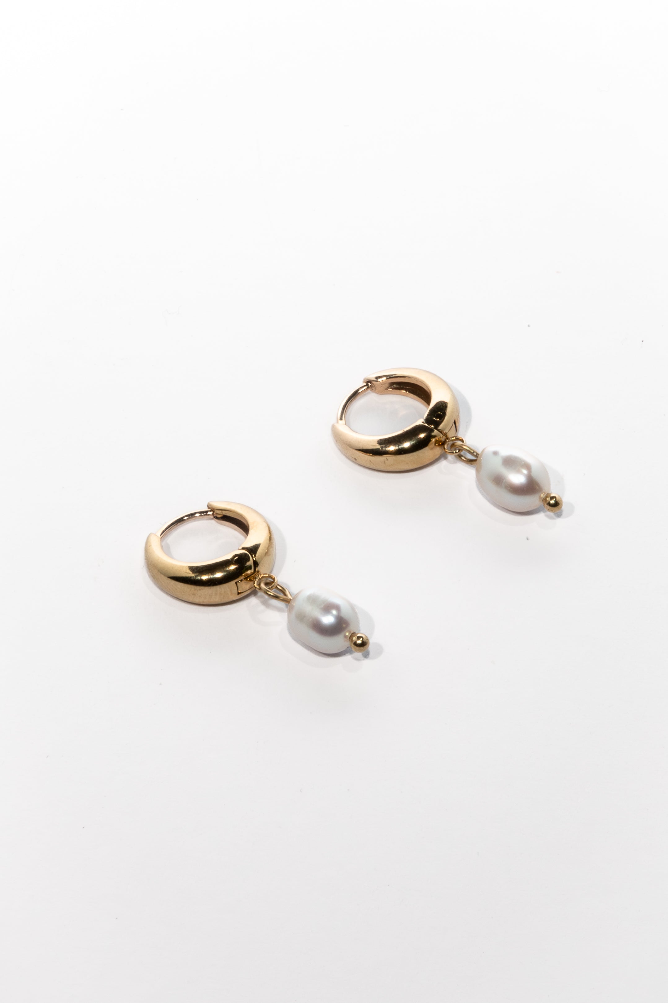 One Day In May - Avril Earrings - Gold
