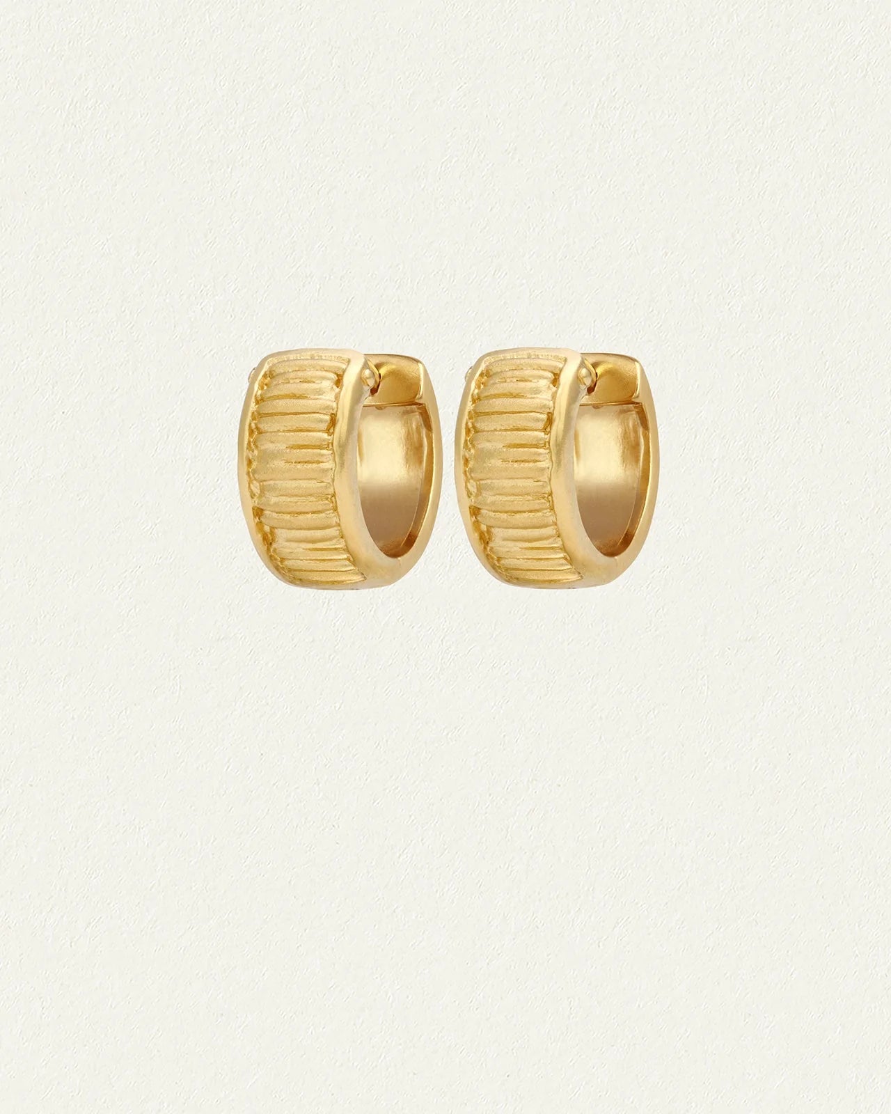 Temple Of The Sun - Arete Wide Huggies - Gold