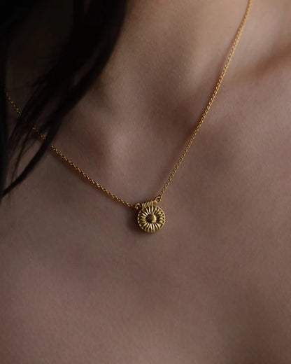 Temple Of The Sun - Sunny Necklace - Gold