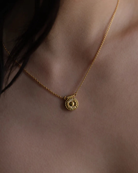 Temple Of The Sun - Sunny Necklace - Gold