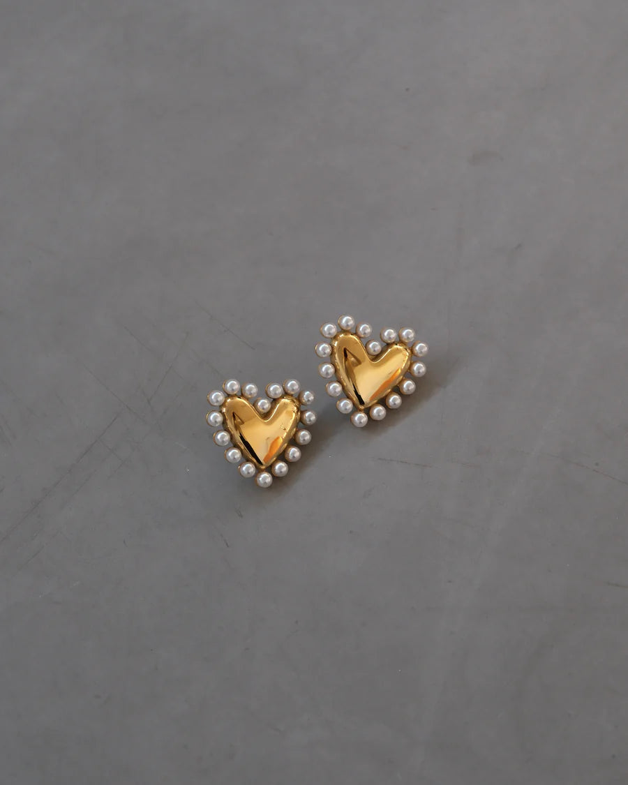 Hunter x Hunter - Pearl Heart Earrings