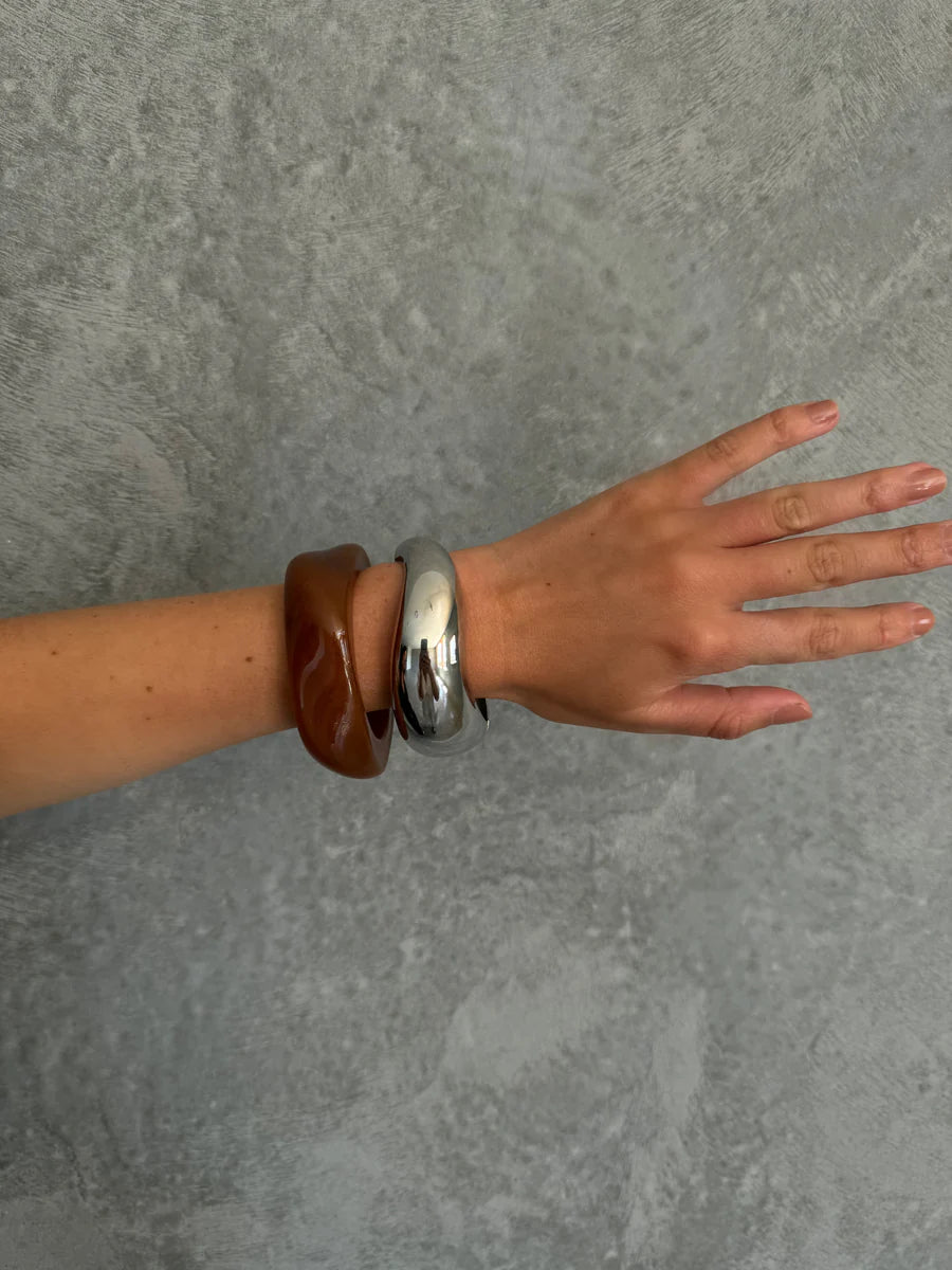 Hunter x Hunter - Starla Wave Bangle Silver