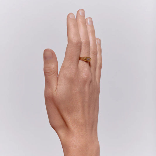 Cleopatra's Bling - Filius Ring with Zircon - Gold