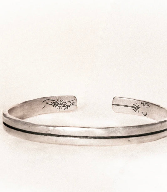 Salty Dagger - Blowing In The Wind Cuff