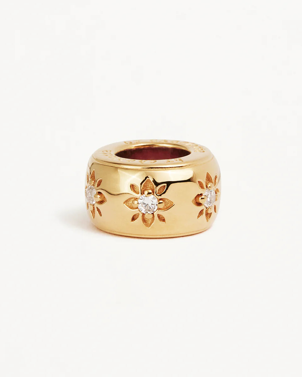 By Charlotte - New beginnings Lotus Petal Charm + chain- Gold