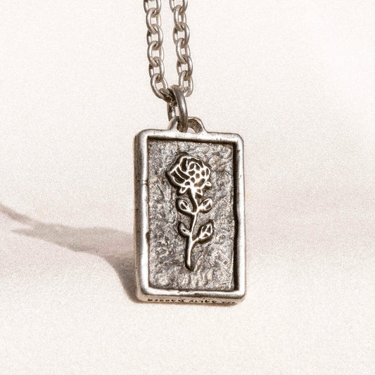 Salty Dagger - Seeker Pendant