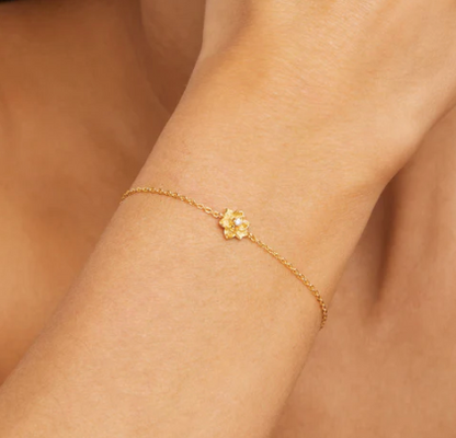 By Charlotte - Bloom Within Lotus Bracelet - Gold