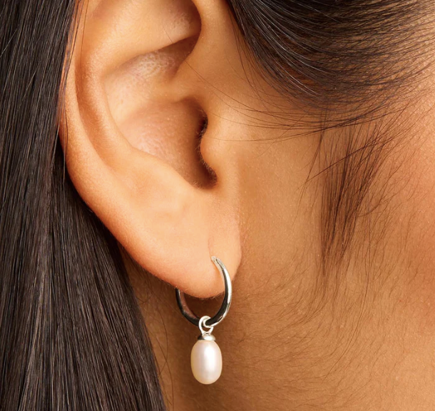 By Charlotte - Live In Peace Pearl Hoops  - Silver