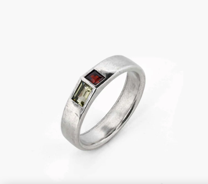 Sue The Boy - Axis Ring