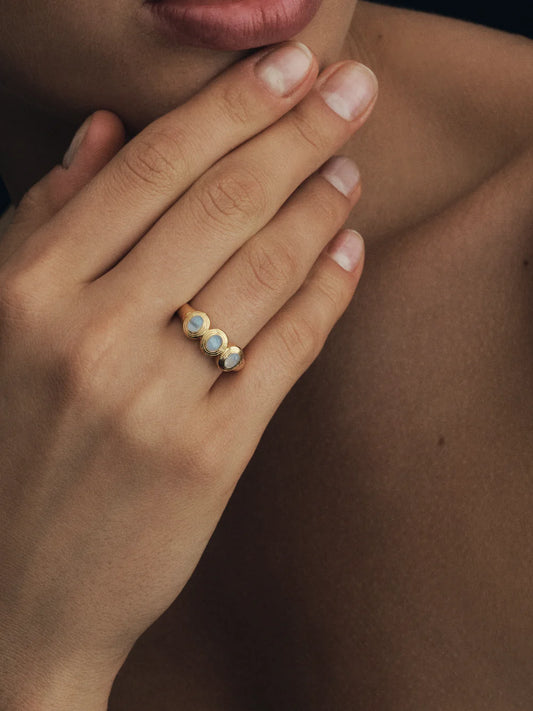 Temple of the Sun - Talis Trilogy Ring Gold