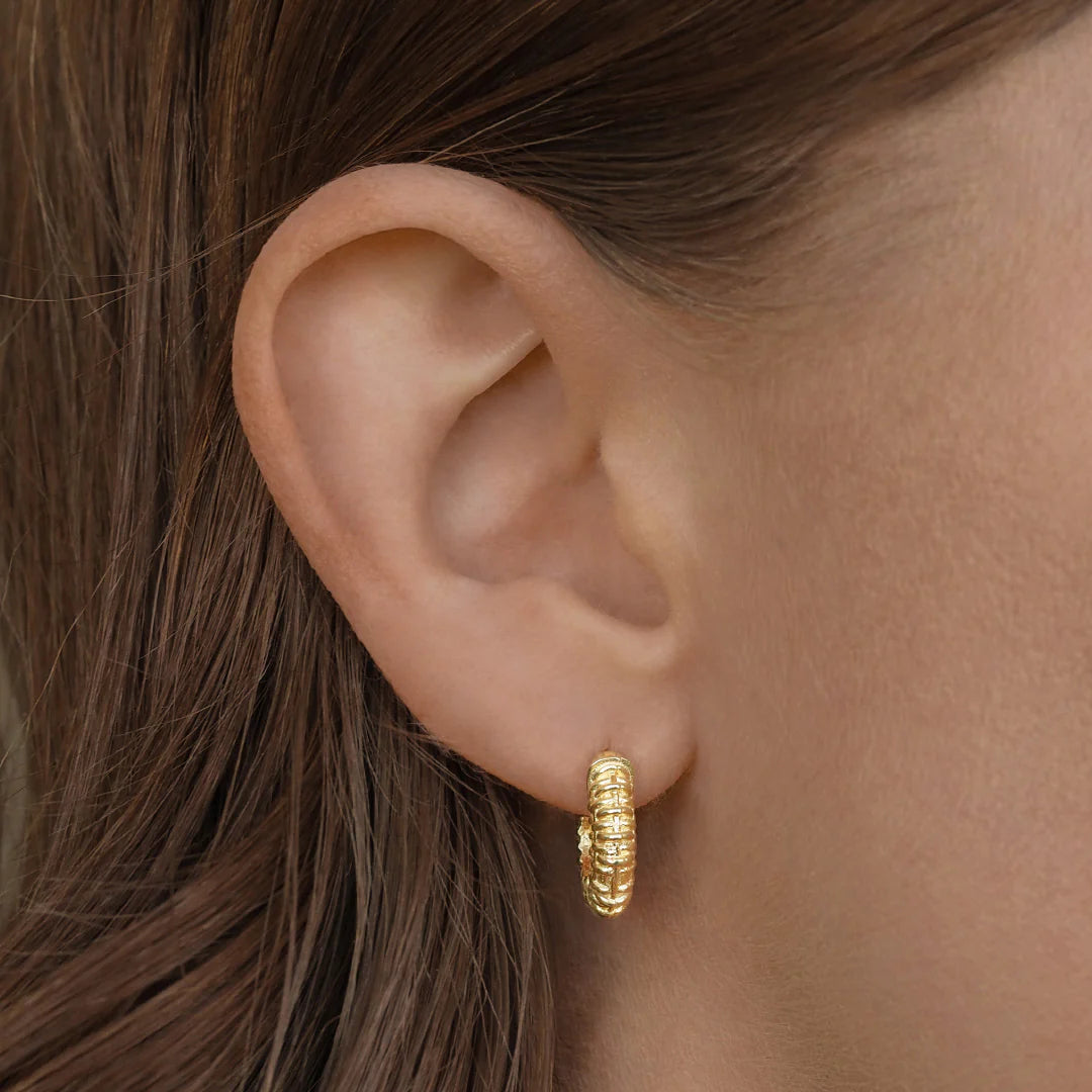 By Charlotte - Weave Your Magic Small Hoops - Gold