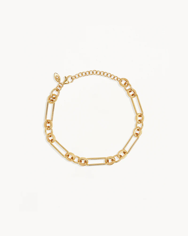 By Charlotte - Shield Bracelet - Gold