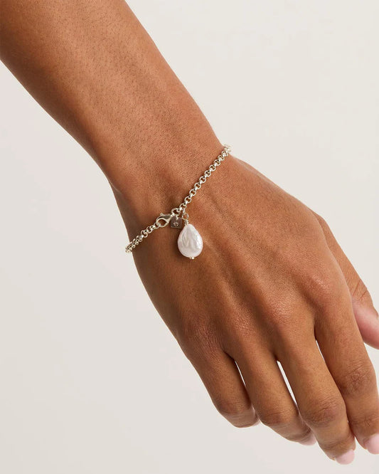By Charlotte - Embrace Stillness Pearl Bracelet - Silver