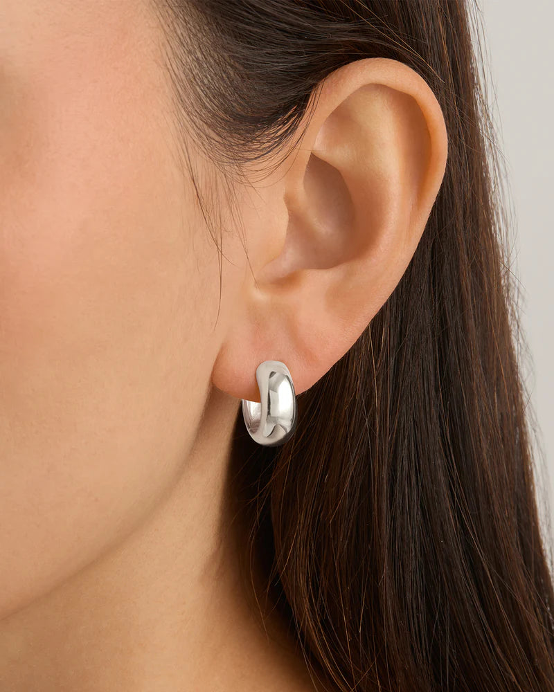 By Charlotte - Bold Small Hoops- Silver