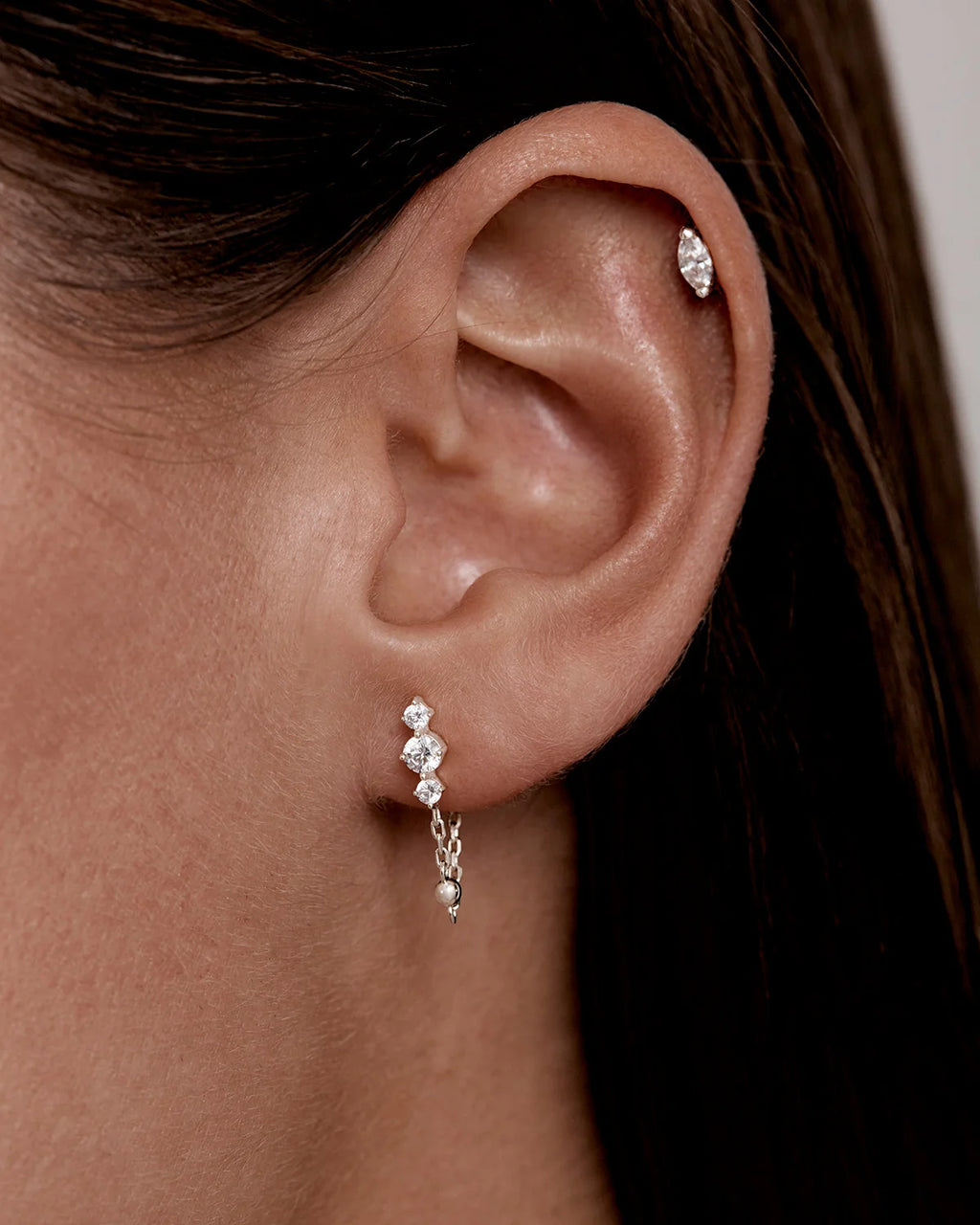 By Charlotte - In The Stars Chain Huggie Earrings Earrings - Silver