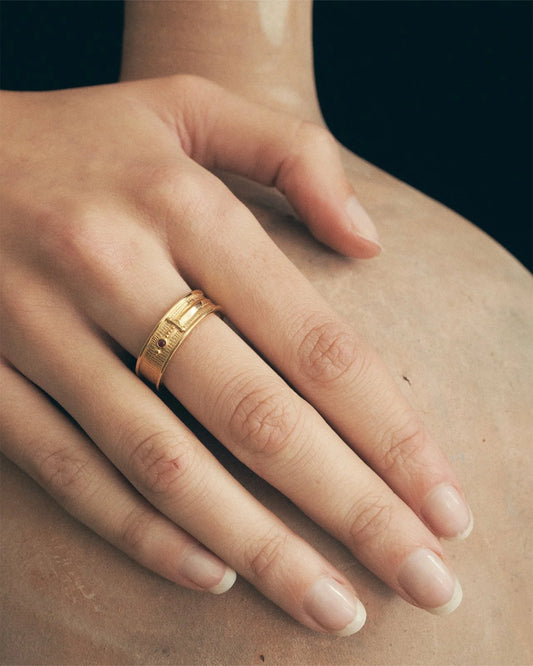 Temple of the Sun - Valor Ring Ruby - Gold