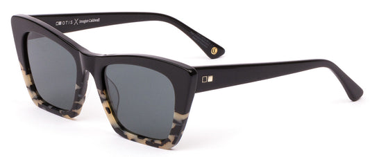 Otis - Vixen - Black Iron Tort / Smokey Blue