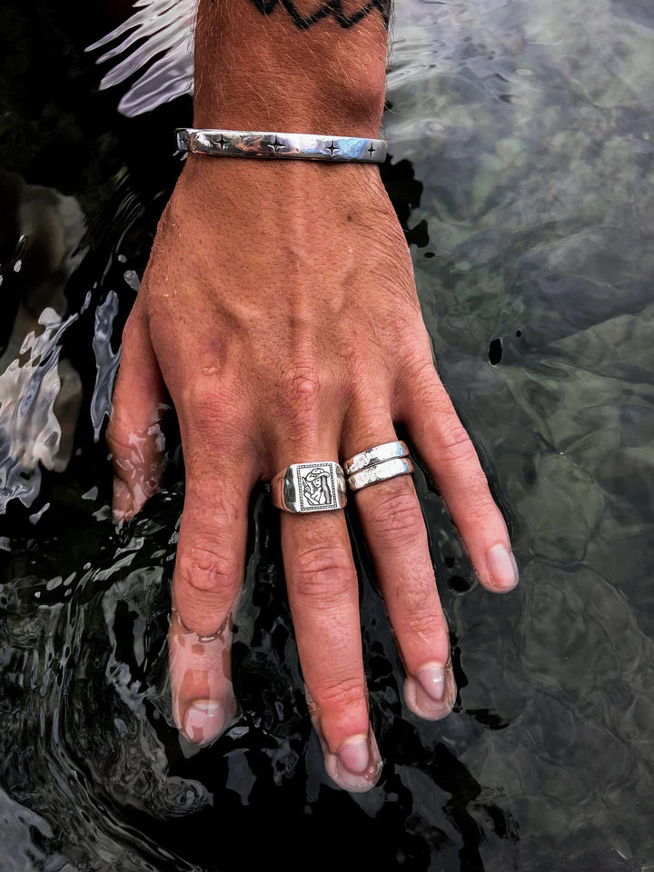 Lox & Chain - Cowgirl Signet Ring