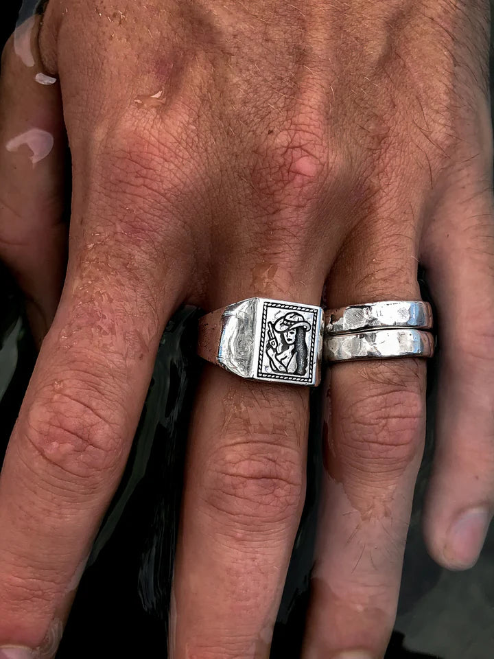 Lox & Chain - Cowgirl Signet Ring