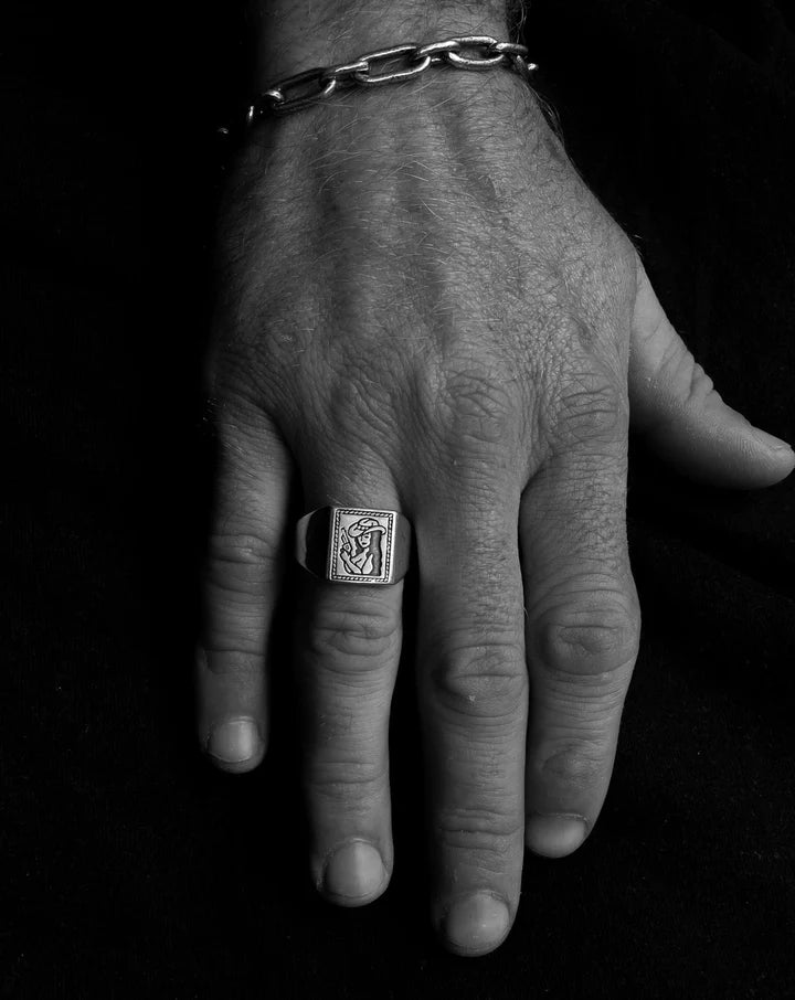 Lox & Chain - Cowgirl Signet Ring