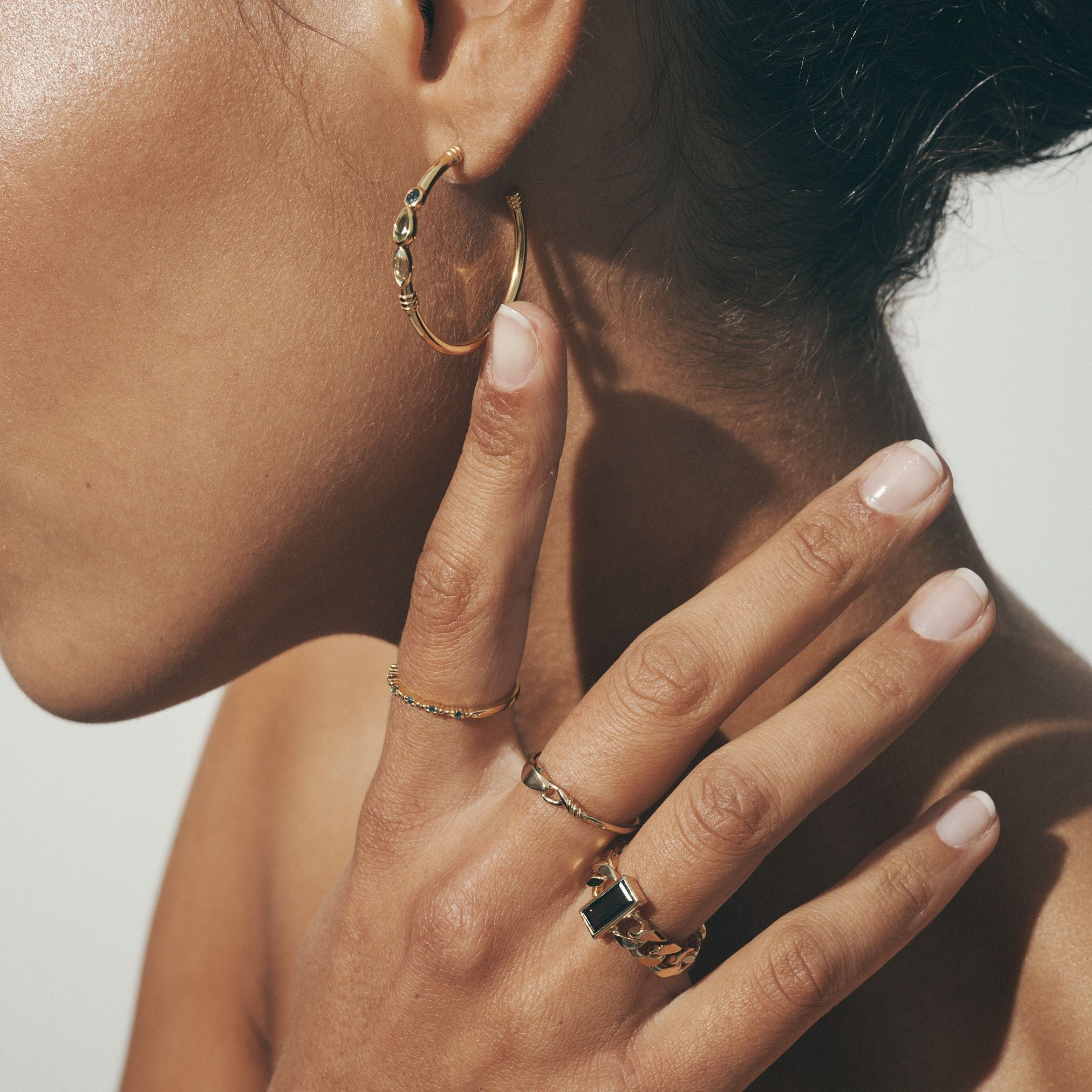 Temple of the Sun - Althea Emerald Ring - Gold