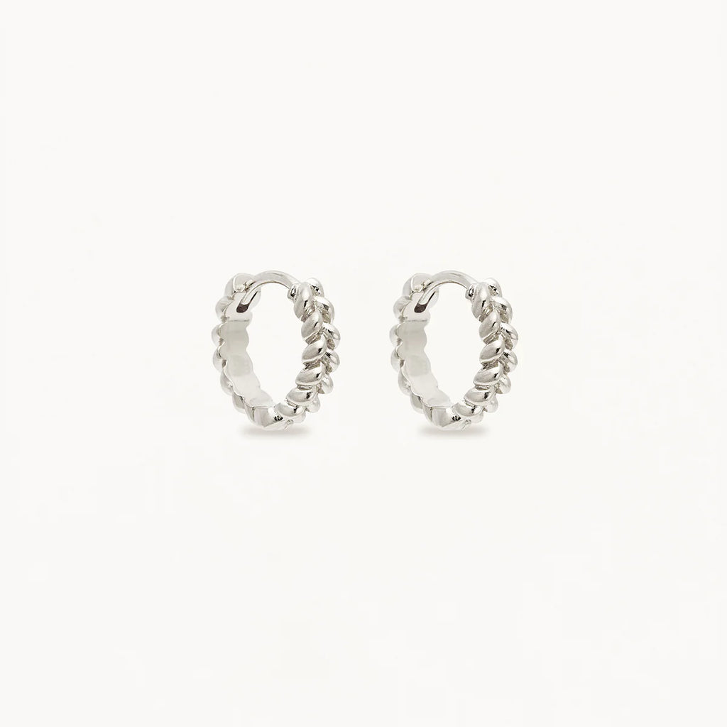 By Charlotte - Intertwined Small Hoops - Silver