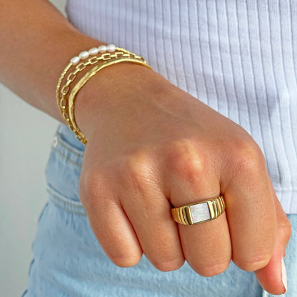 Arms Of Eve - Yang Signet Ring - White/Gold