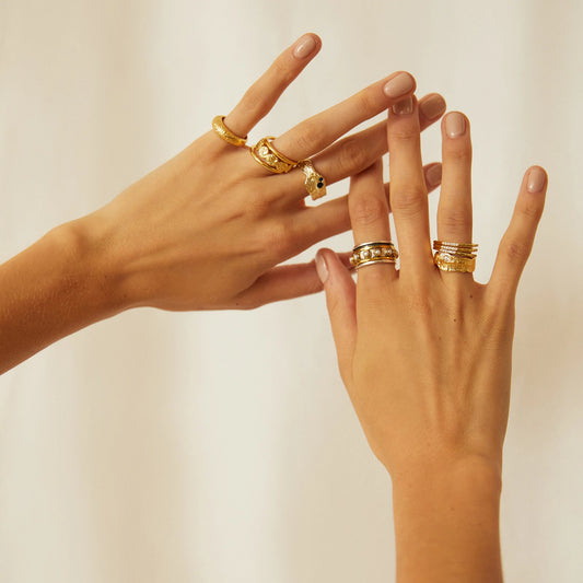 Arms Of Eve - Olsen Ring - Gold